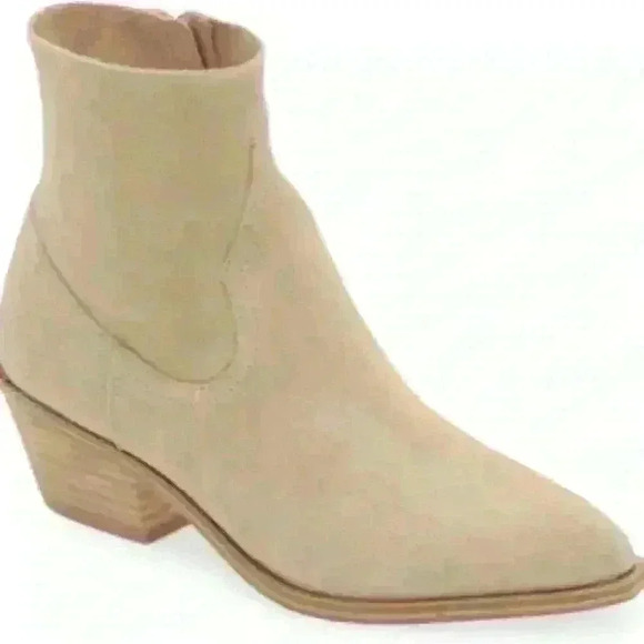 Steve Madden Shoes - Steve Madden Braylen Pointed Toe Bootie